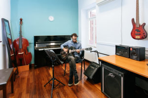 Αιολική Αίθουσα